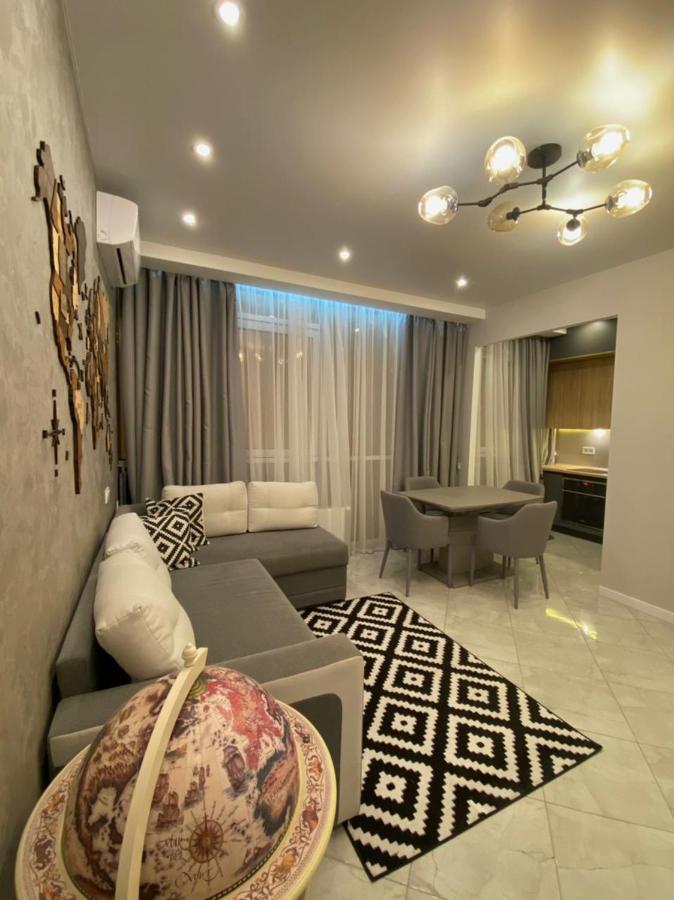 Vip Apartment In Odessa المظهر الخارجي الصورة