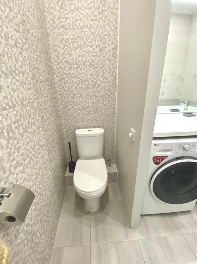 Vip Apartment In Odessa المظهر الخارجي الصورة