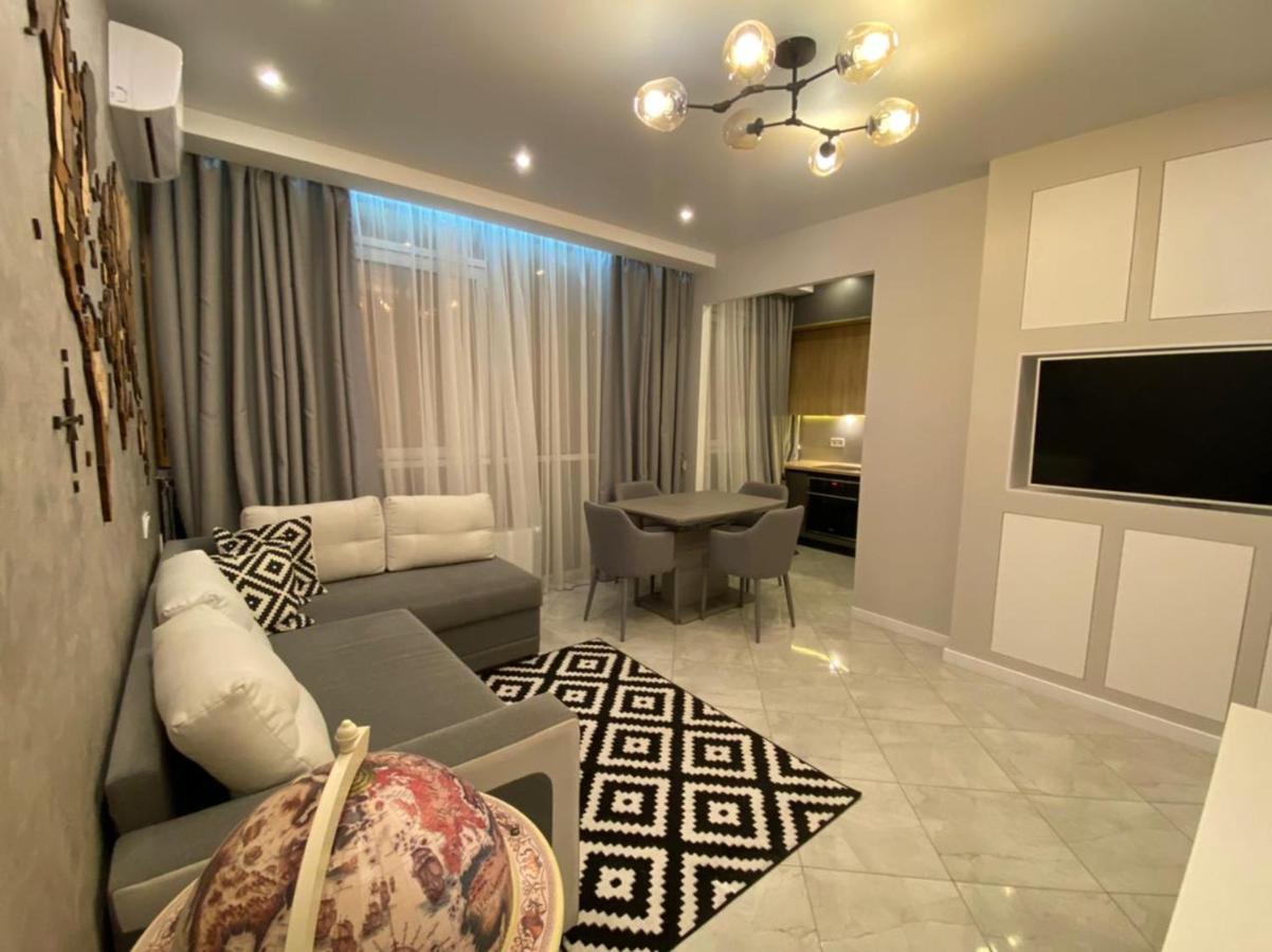 Vip Apartment In Odessa المظهر الخارجي الصورة